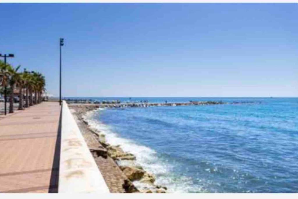 Apartamento Primera Linea De Playa Fuengirola Eksteriør bilde